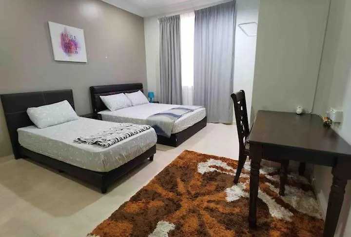 Homestay Pulai Indah Τζόχορ Μπάχρου 0*,