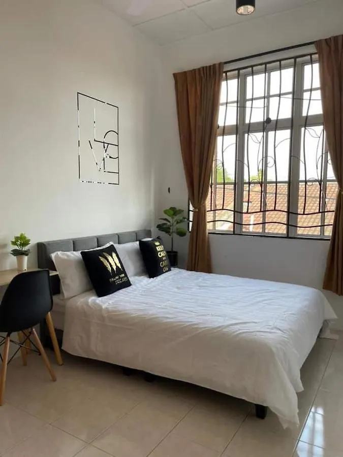 Homestay Pulai Indah Τζόχορ Μπάχρου 0*,  Μαλαισία